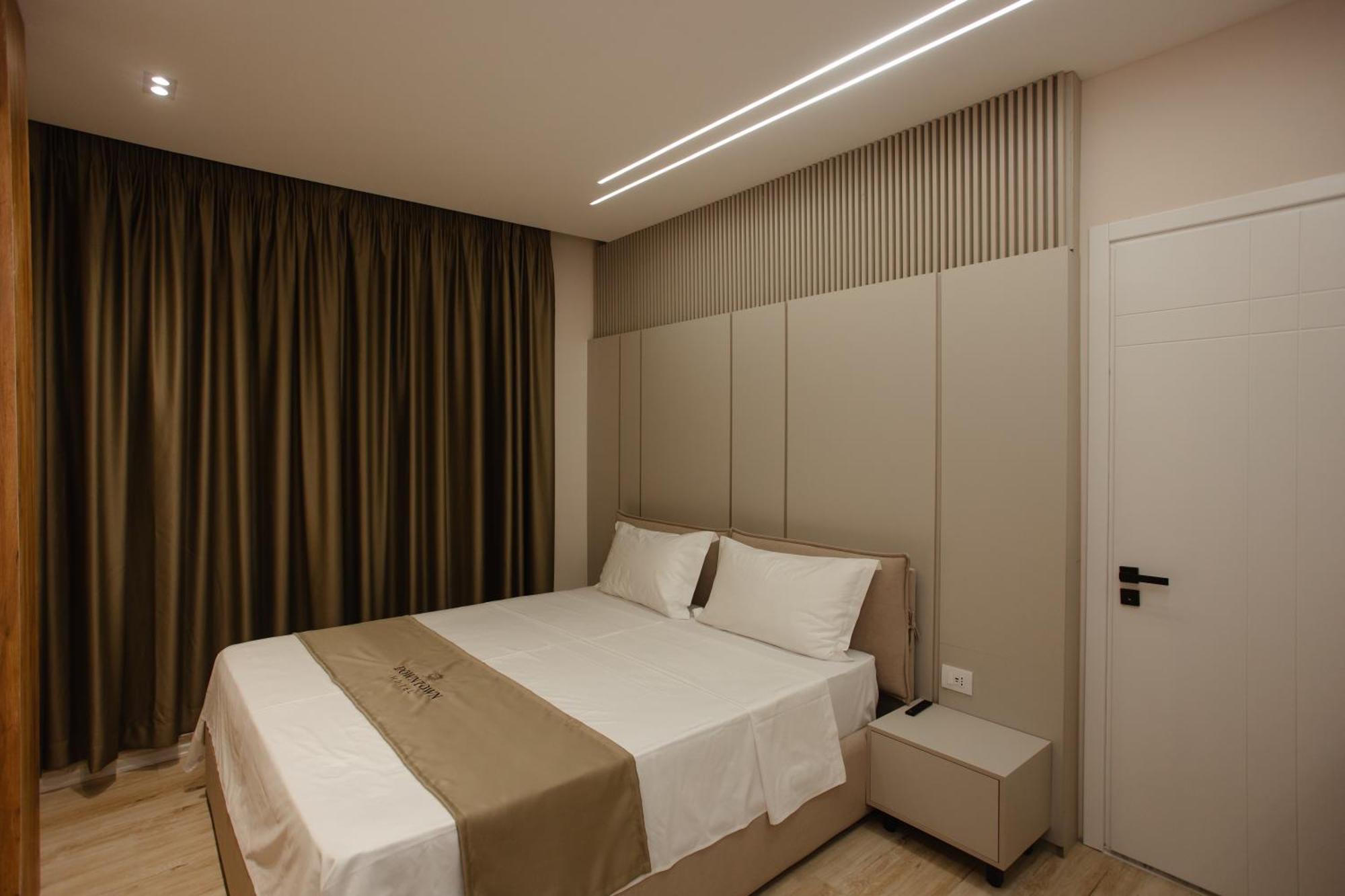 Downtown Hotel Shkodër 외부 사진