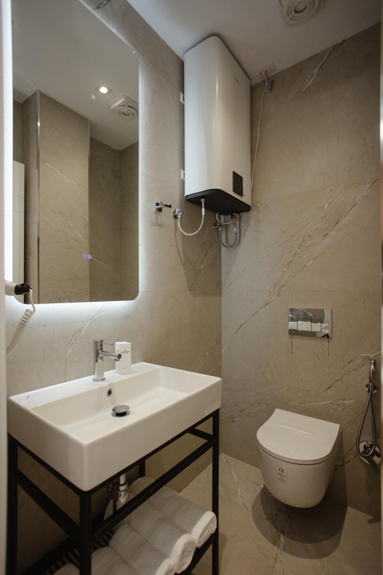 Downtown Hotel Shkodër 외부 사진
