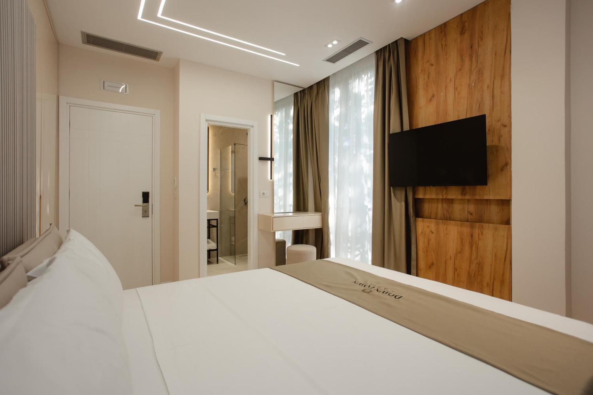 Downtown Hotel Shkodër 외부 사진
