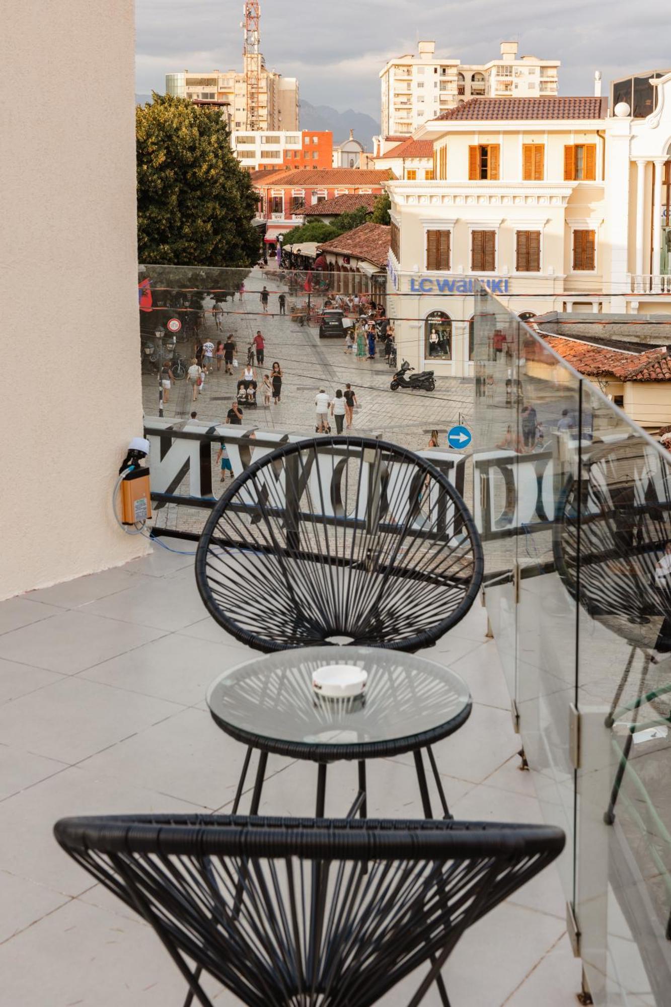 Downtown Hotel Shkodër 외부 사진